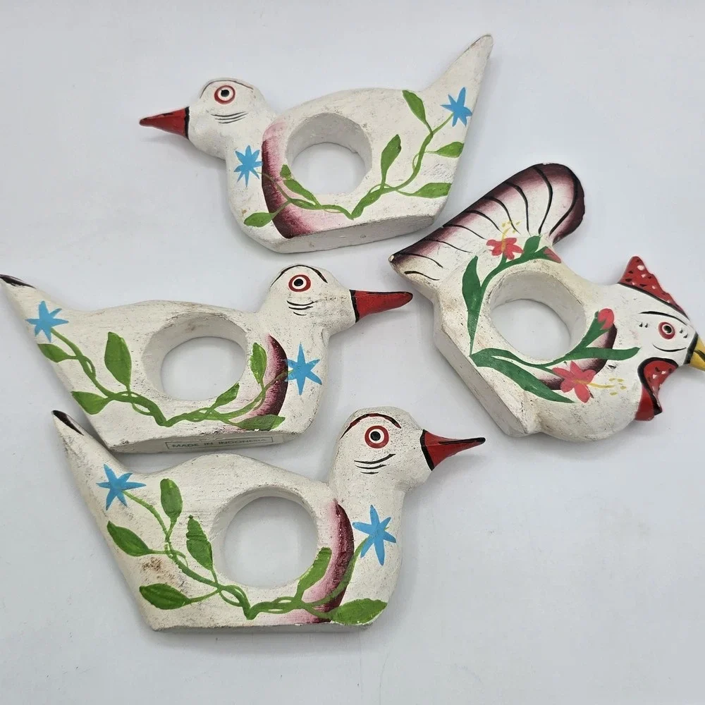 Lot Of 4 Hand Painted Artisan‎ Folk Art Chicken Bird Wooden Napkin Ring Holder